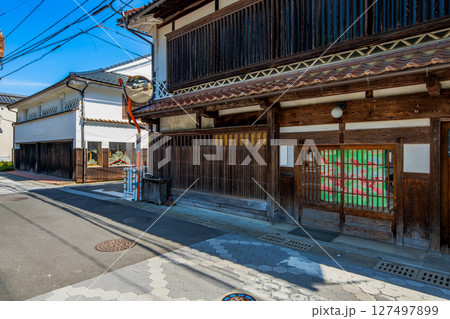 岡山県　新見市の町並み 127497899