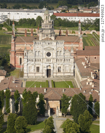 Awesome drone view close-up of Certosa of Pavia monastery and sanctuary 127499823