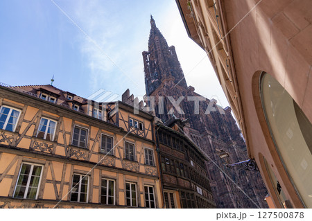 Photo of Strasbourg France with Cathedral and Traditional German Fachwerkhaus Architecture Notre Dame Cathedral Photo of Strasbourg France with Cathedral and Traditional German Fachwerkhaus Architecture Notre Dame Cathedral 127500878