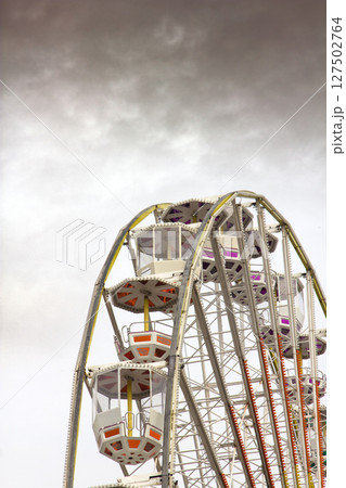 Ferris wheel, big wheel metal construction 127502764