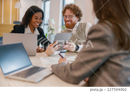 A Collaborative Business Meeting Focused on Utilizing Technology Effectively and Efficiently A Collaborative Business Meeting Focused on Utilizing Technology Effectively and Efficiently 127504902