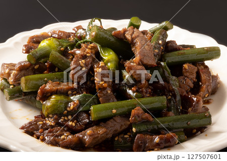 黒毛和牛　カイノミ　にんにくの芽炒め 127507601