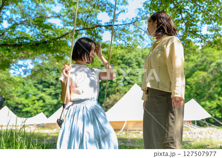 夏のアウトドアのイメージ 127507977