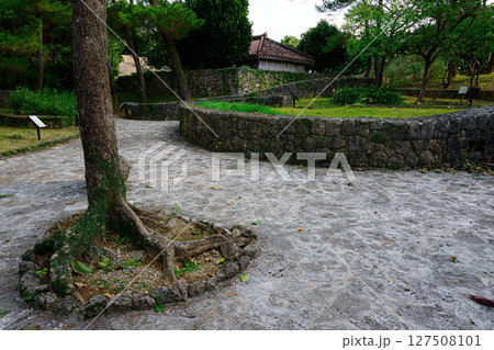 おきなわ郷土村 127508101