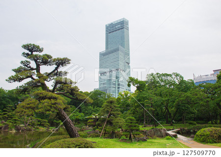 慶沢園とあべのハルカス 127509770