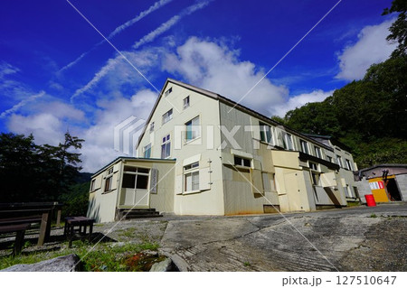 黒部湖畔のロッジくろよん 127510647