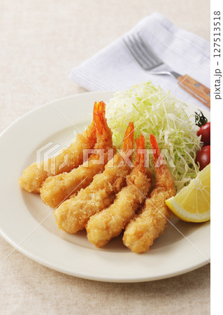 カラッと揚がったエビフライ カラッと揚がったエビフライ 127513518