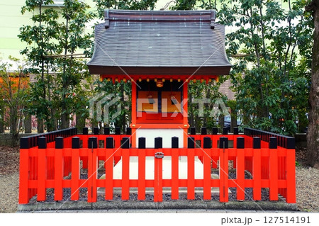 京都府　伏見稲荷大社御旅所・下命婦社（下之命婦）　京都市 南区 西九条 池ノ内町 2022年2月 127514191