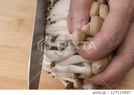 きのこの炊き込みご飯を作る工程 127514697