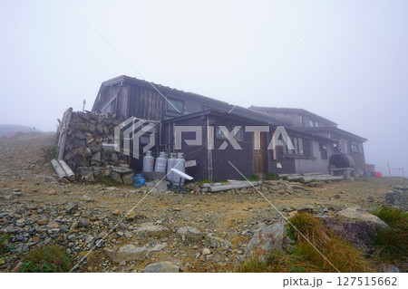 北アルプスの水晶小屋 127515662