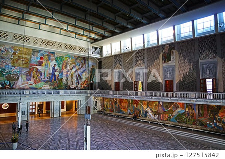 ノルウェー・オスロの市庁舎 127515842