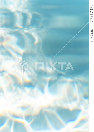 カラフルな水面 夏色のイメージ カラフルな水面 夏色のイメージ 127517379