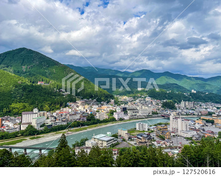 岐阜県下呂温泉の街並み 岐阜県下呂温泉の街並み 127520616