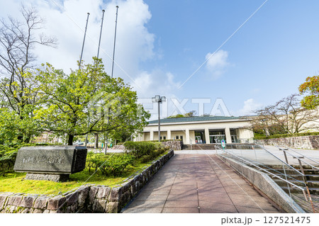 石川県金沢市　晴天の石川県立美術館 127521475