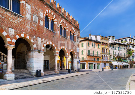 Piazza delle Erbe, Verona, Italy Piazza delle Erbe, Verona, Italy 127521780