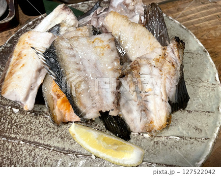魚の中落ち焼き盛り合わせ 魚の中落ち焼き盛り合わせ 127522042