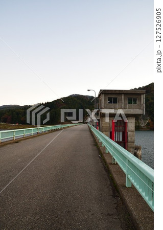 荒川頭首工(新潟県) 荒川頭首工(新潟県) 127526905