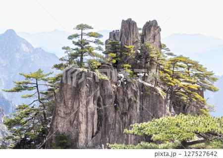 Beginning to Believe Peak at Huangshan or Yellow Mountain in China is a popular landmark for its beauty Beginning to Believe Peak at Huangshan or Yellow Mountain in China is a popular landmark for its beauty 127527642