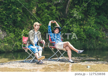 夏のアウトドアのイメージ 夏のアウトドアのイメージ 127528698