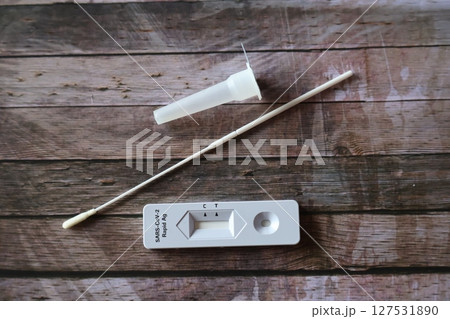 新型コロナウイルス・抗原検査キット 127531890