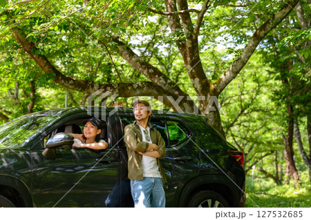 夏のアウトドアのイメージ 127532685