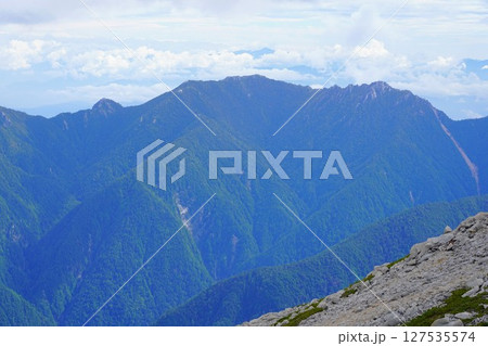野口五郎岳山頂からの餓鬼岳 127535574