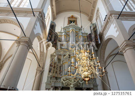 アムステルダム・西教会の内観（ウェステルケルク）／オランダ 127535761