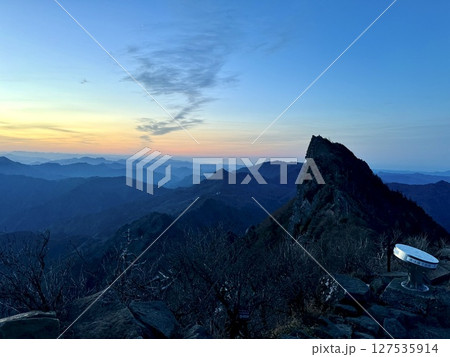 石鎚山　朝焼け 127535914