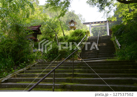 日向大神宮　境内入口の石段　京都市山科区日ノ岡 127537502