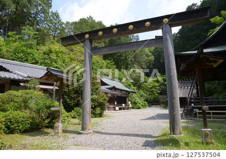 日向大神宮　境内入口の鳥居　京都市山科区日ノ岡 127537504