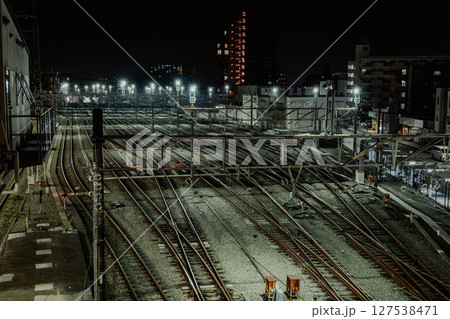 夜の相武台前駅 小田急の留置線 夜の相武台前駅 小田急の留置線 127538471