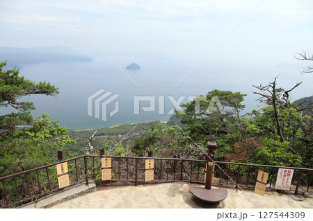 宮島 獅子岩展望台からの風景(広島県 廿日市市 厳島神社) 宮島 獅子岩展望台からの風景(広島県 廿日市市 厳島神社) 127544309