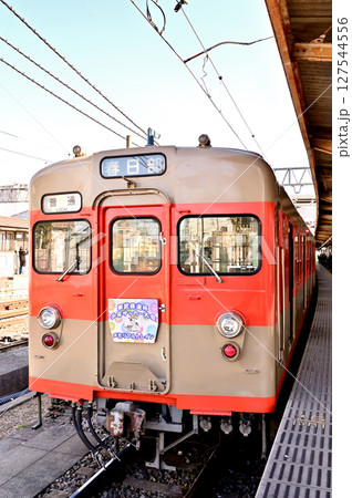 鉄道　私鉄：東武野田線　8000系　8111F 127544556