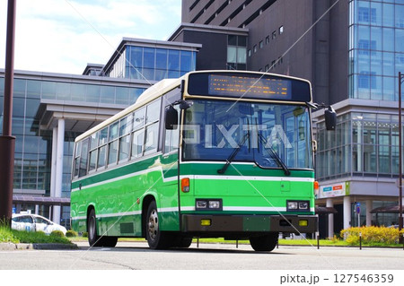 路線バス　秋田市内を運行する秋田中央交通の路線バス 127546359
