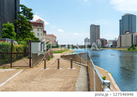 阪急電鉄今津線鉄橋 127546946