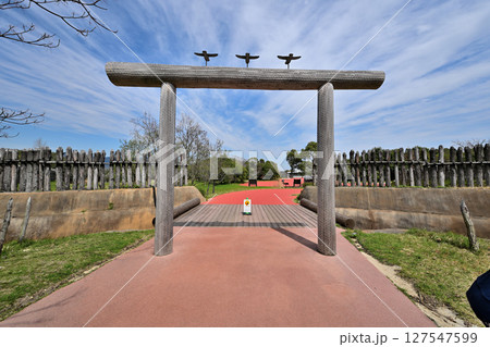 吉野ヶ里遺跡　集落の様子 127547599