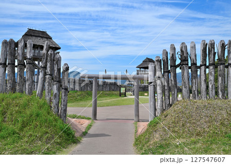 吉野ヶ里遺跡　集落の様子 127547607