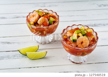 エビのカクテル(コクテル・デ・カマロン、コクテル・デ・カマロネス)(メキシコ料理) エビのカクテル(コクテル・デ・カマロン、コクテル・デ・カマロネス)(メキシコ料理) 127548519