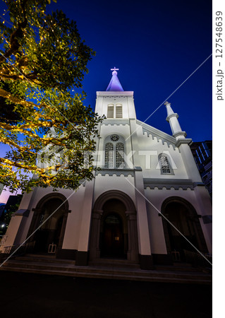 中町教会の夕景【長崎市】 127548639