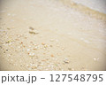 白い砂浜 127548795