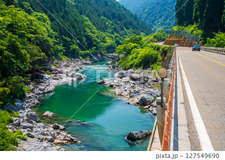 中山七里【岐阜県飛騨川沿いの絶景】 中山七里【岐阜県飛騨川沿いの絶景】 127549690