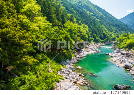 中山七里【岐阜県飛騨川沿いの絶景】 中山七里【岐阜県飛騨川沿いの絶景】 127549695