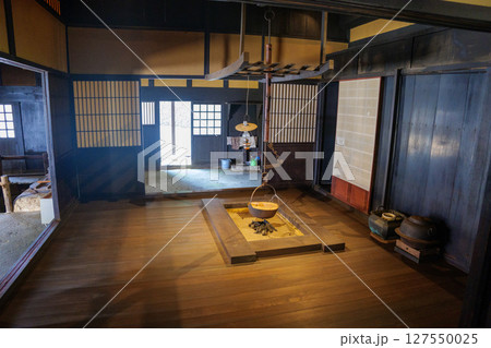 秋の美濃地屋敷 127550025