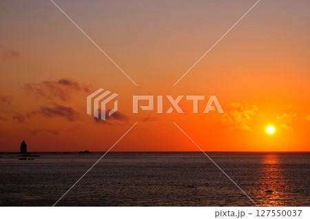 神威岩と夕陽 神威岩と夕陽 127550037