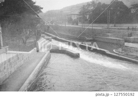 古写真 1935-1944年 京都 琵琶湖疏水 南禅寺船溜 古写真 1935-1944年 京都 琵琶湖疏水 南禅寺船溜 127550192