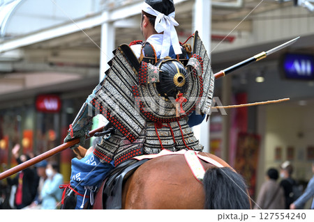 楠公武者行列 騎馬武者 神戸湊川神社の御神幸 楠公武者行列 騎馬武者 神戸湊川神社の御神幸 127554240