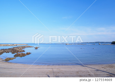 葉山町森戸海岸の梅雨 127554669