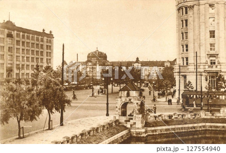 古写真 1932年 東京駅前 行幸通り 古写真 1932年 東京駅前 行幸通り 127554940