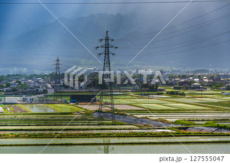 光が降り注ぐ安曇野【北安曇郡池田町】 127555047