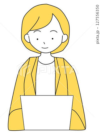 パソコンの操作をしている女性 127556350